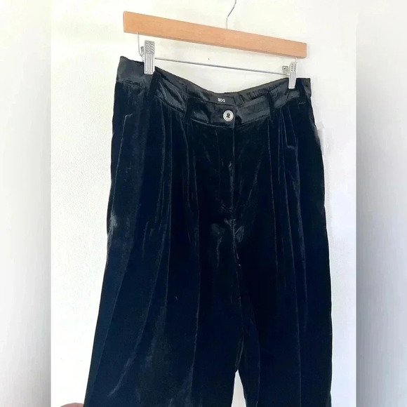 Urban Outfitters BDG Black Velvet Pleated Wide Leg Trousers Pant Size 6, NWT - Picture 2 of 11